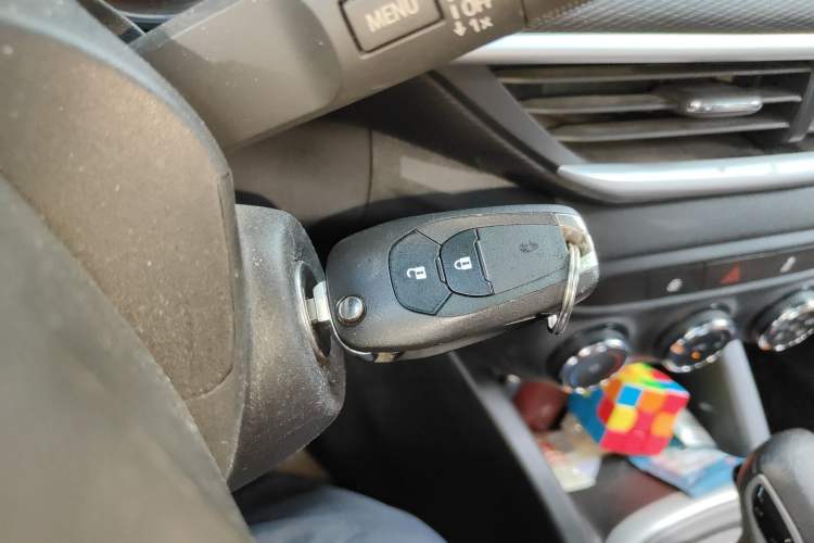 Used Chevrolet Trax 2019 325T Automatic Sport Edition China VI Standard