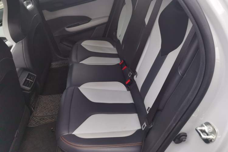 Used CHANGAN UNI-V iDD 2024 Blue Whale Smart Electric iDD 136km ZhiKu Model