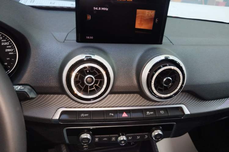 Used Audi Q2L 2022 35 TFSI Fashion Dynamic Model
