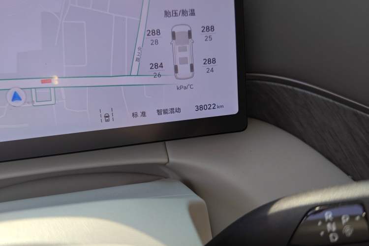 Used Wey Gaoshan 2025 Four-Wheel Drive Alpine 8 Odometer Close Up