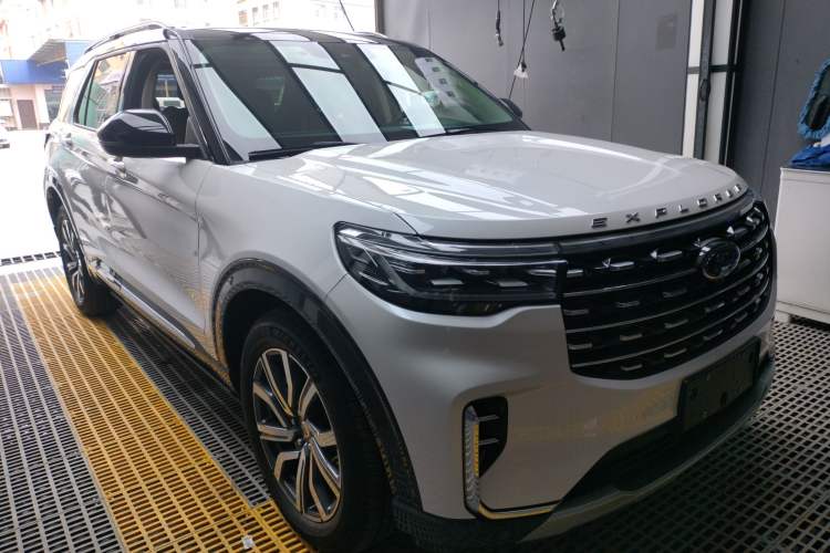 Used Ford Explorer 2023 EcoBoost 285 Four-Wheel Drive Titanium Edition 7-Seater
