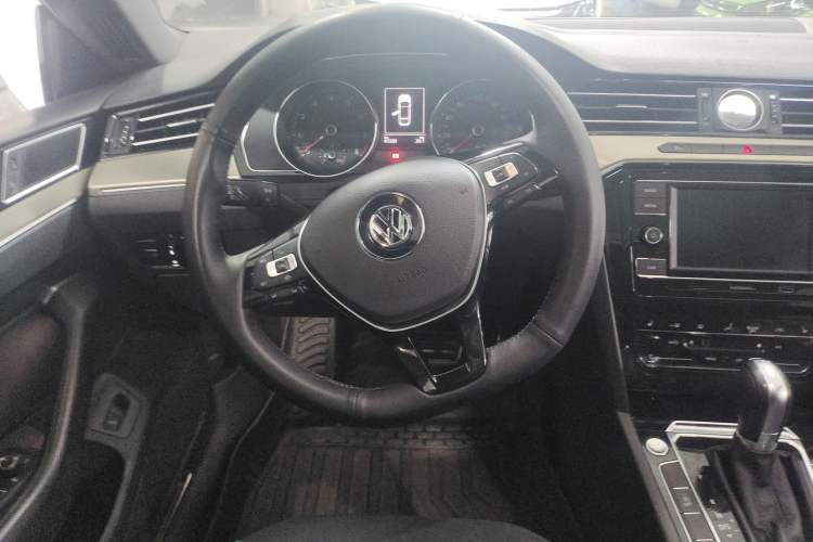Used Volkswagen FAW-Volkswagen CC 2020 330TSI Huayan Edition China VI Standard Steering Wheel
