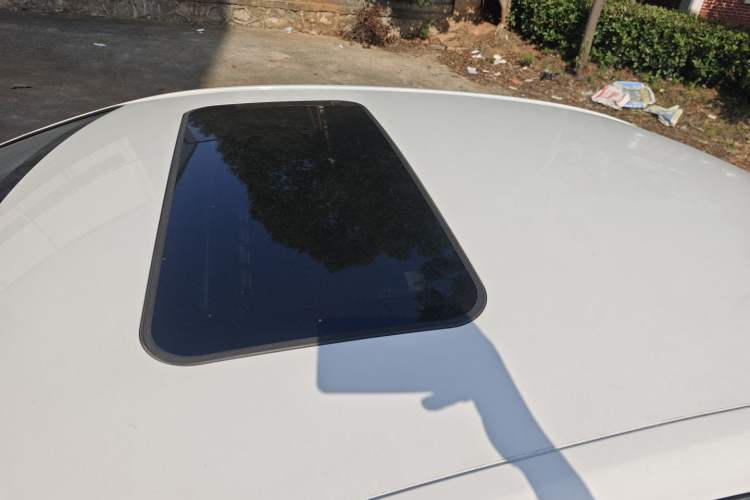 Used Roewe i6 2019 PLUS 1.6L CVT 4G Connected Flagship Deluxe Edition
