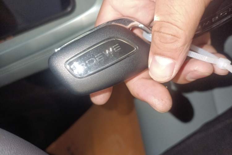 Used Roewe D6 2025 450km Deluxe Edition
