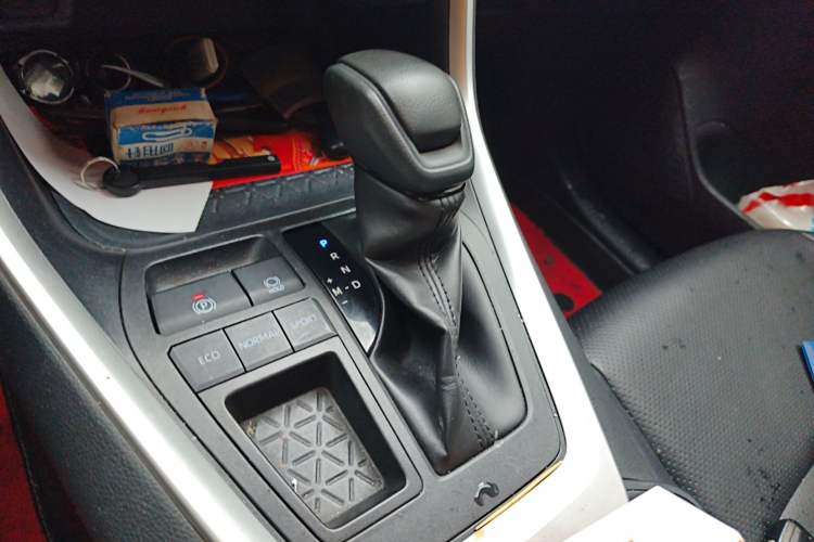 Used Toyota RAV4 2020 2.0L CVT Two-Wheel Drive Fashion Edition
