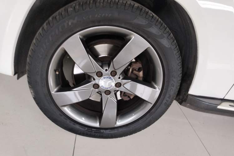 Used Mercedes-Benz GLK-Class 2013 GLK 300 4MATIC Dynamic Sunroof Model
