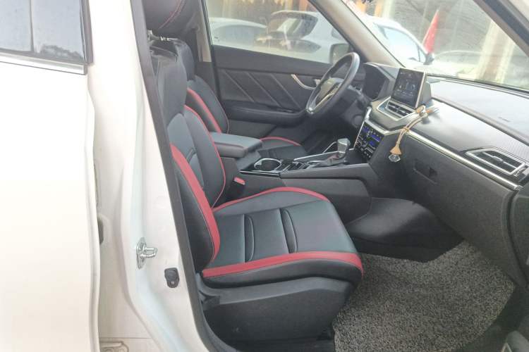 Used Venucia T60 2020 1.6L CVT Smart Drive Version China V Standard