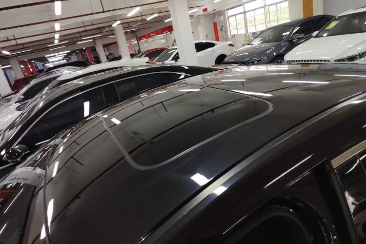 Used Mazda 3 Axela 2023 2.0L Automatic Zhiya Edition Roof