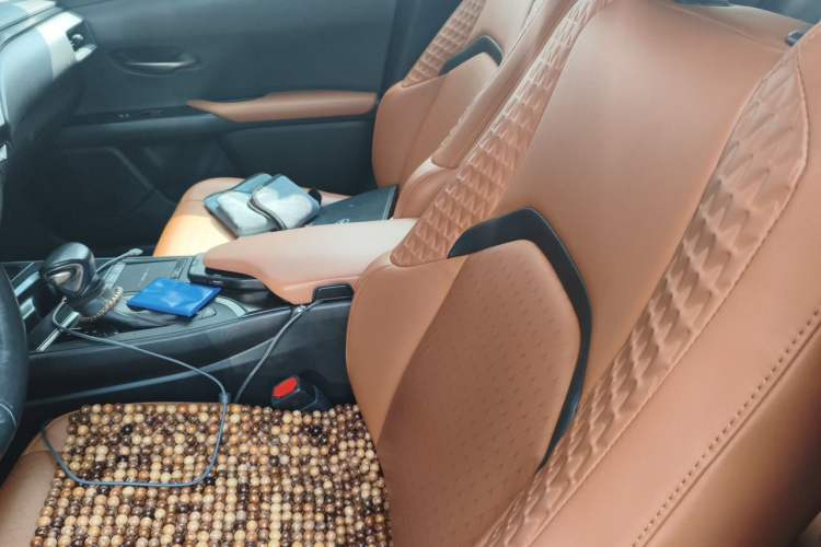 Used Lexus UX 2019 260h Explore-Cool Edition China VI Standard