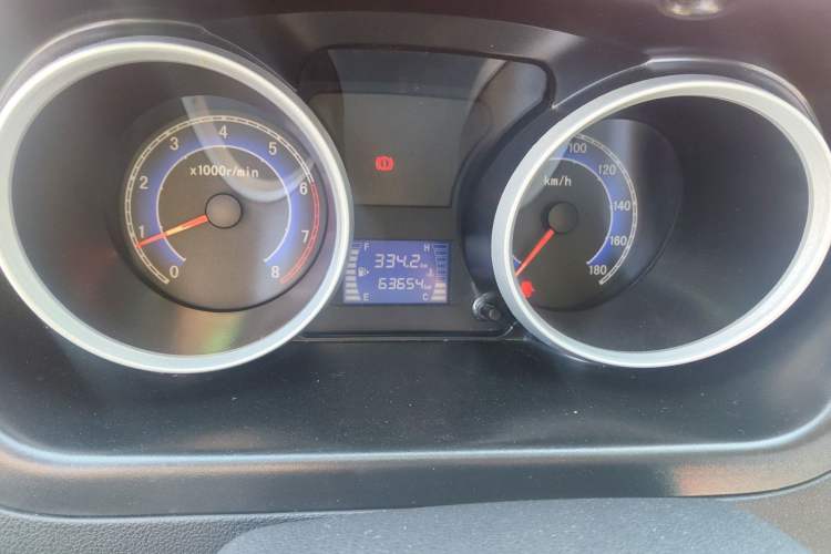 Used CHANGAN KAICHENG Ruixing M80 2018 1.5L Base Model Van Semi-Blind Window Flat Roof Rear-Hinged Doors 4G15S Odometer Close Up