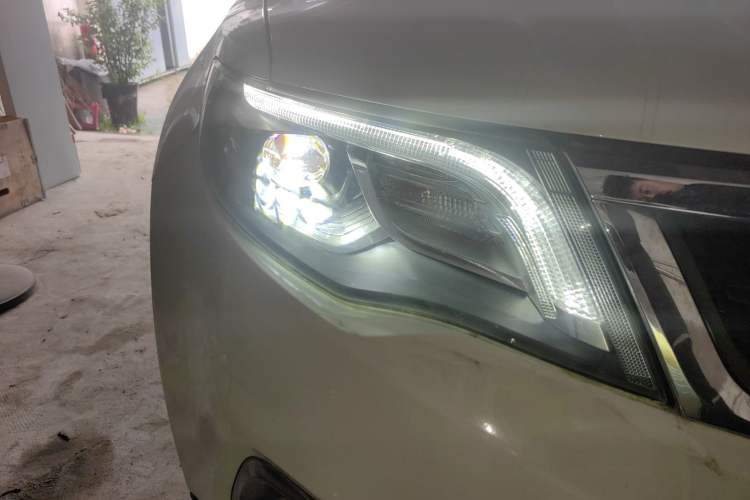 Used Geely Auto Emgrand X7 Sport 2016 1.8TD Automatic ZhiZun Version
