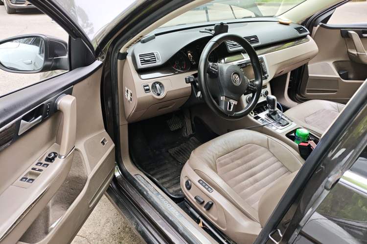 Used Volkswagen Magotan 2013 2.0 TSI Prestige Model
