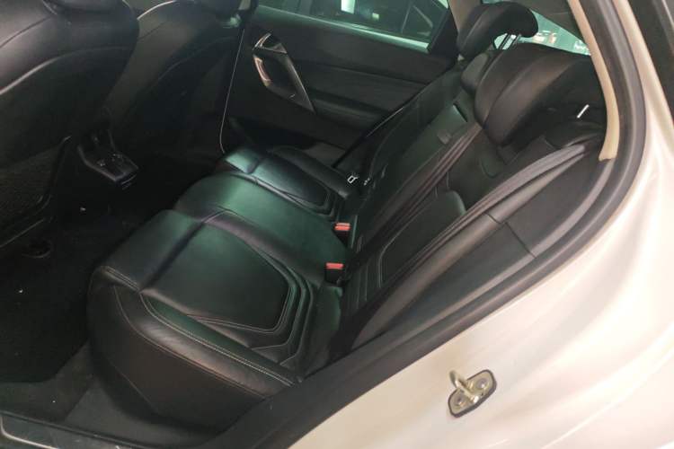 Used DS 5 2014 1.6T Luxury Edition THP200
