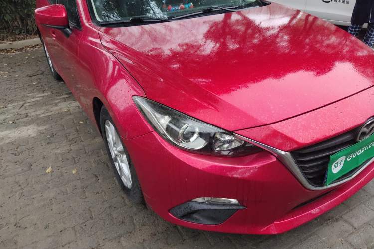 Used Mazda Mazda 3 Axela 2014 Sedan 1.5L Manual Comfort Model