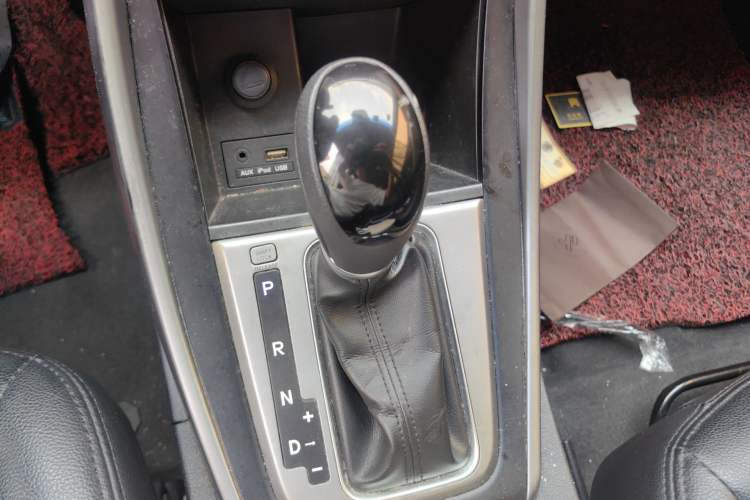 Used Hyundai Elantra (5th Generation / Langdong) 2016 1.6L Automatic Smart Version
