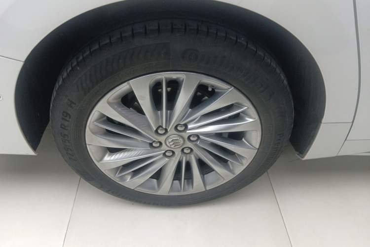 Used Buick Century 2023 2.0T Six-Seater Yinshi Edition