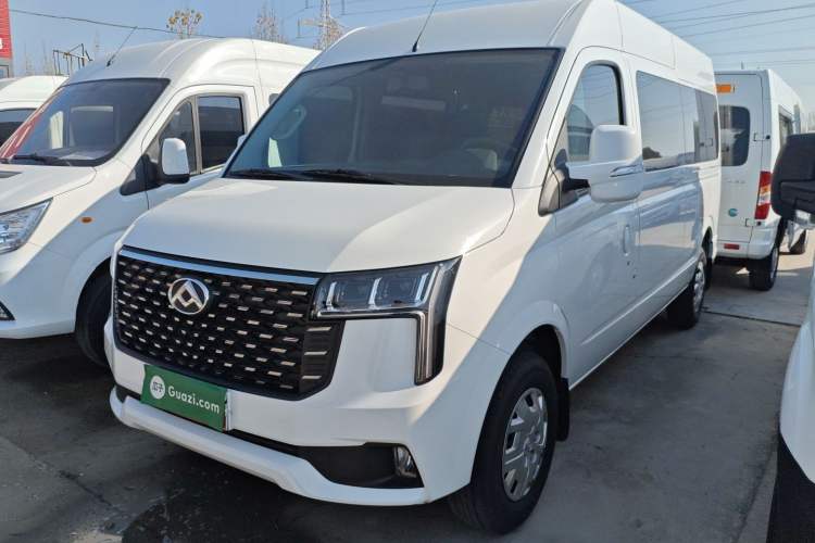 Used SAIC MAXUS Xintu V80 2025 PRO Aoyuntong 2.0T Manual Long Wheelbase Mid-Height 6/7/8/9-Seater