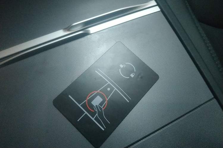 Used Tesla Model 3 2023 Long-Range All-Wheel-Drive Version