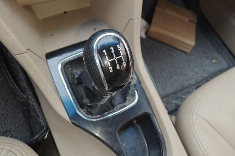 Used Baojun 730 2016 1.5L Manual Comfort Version 7 Seats China V Emission Standard