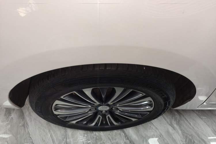 Used Buick GL8 2021 ES Land Cruiser 653T Flagship Model