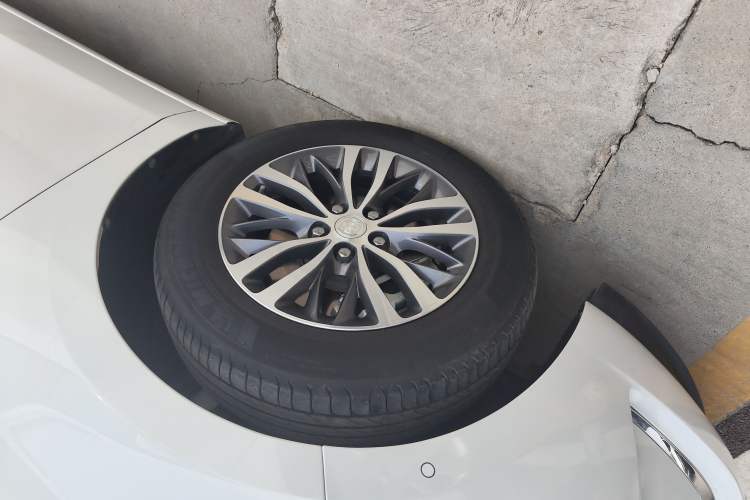 Used Buick GL8 2021 ES Land Cruiser 653T Luxury Edition