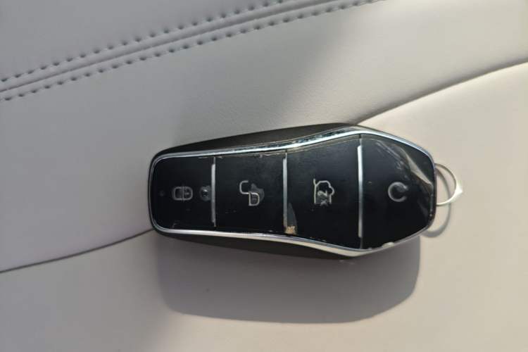 Used BYD Song PLUS New Energy 2025 DM-i 112KM Prestige Model Interior 1