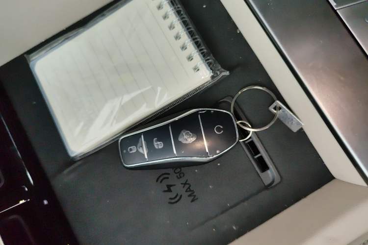 Used BYD Tang L 2025 DM 175KM Drone Player Edition Interior 1