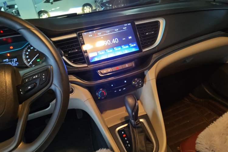 Used Buick GT 2019 15T Dual-Clutch Advanced Version China VI Standard Audio And AC Panel