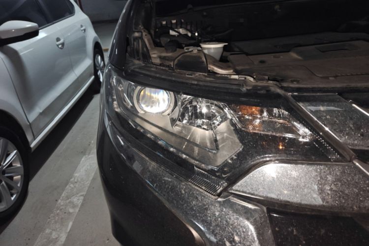 Used Mitsubishi Outlander 2018 2.0L Two-Wheel-Drive Jiale Edition 7-Seater