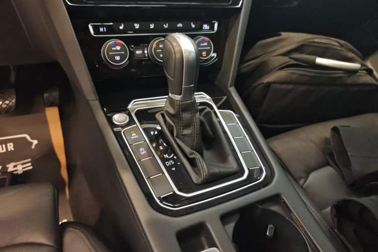 Used Volkswagen Variant 2018 380TSI Two-Wheel Drive Comfort Edition