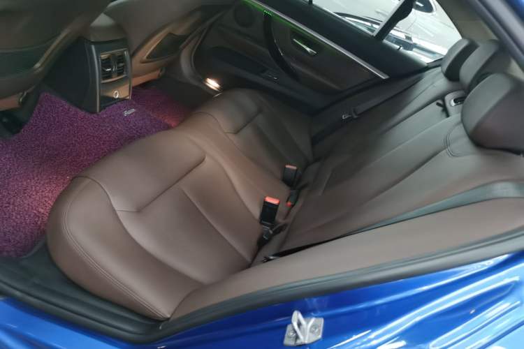 Used BMW 3 Series 2018 320Li Leading Model M Sport Package Left Rear Seat