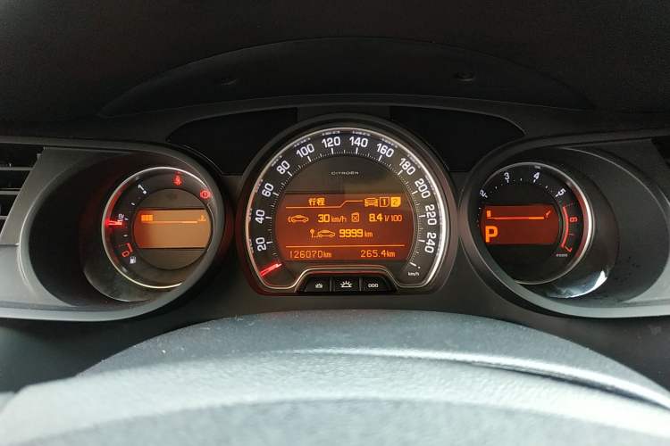 Used Citroen C5 2014 1.6T Automatic Luxury Model Instrument Cluster