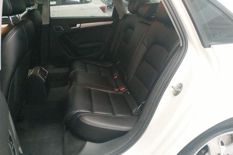 Used Audi A4L 2015 35 TFSI Automatic Standard Model
