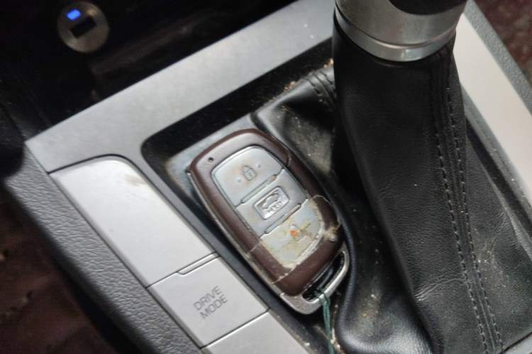 Used Hyundai Elantra (6th Generation / Lingdong) 2016 1.6L Automatic ZhiXuan – Elite Version Vehicle Key