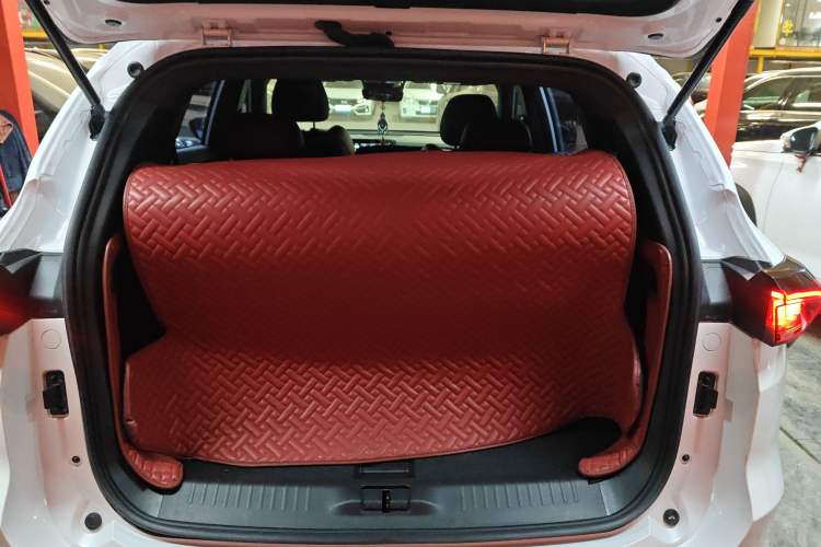 Used JETOUR X70 2021 Zhuge 1.6T DCT Wuhou 7-Seater