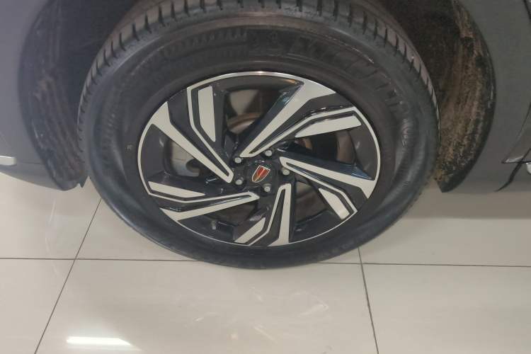 Used Hongqi HS5 2022 Revised Version 2.0T Smart Connect Flagship Edition