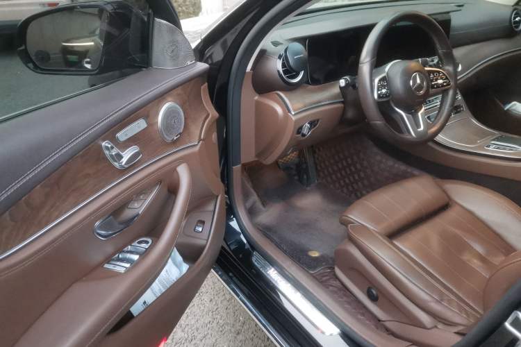 Used Mercedes-Benz E-Class 2019 E 260 L 4MATIC
