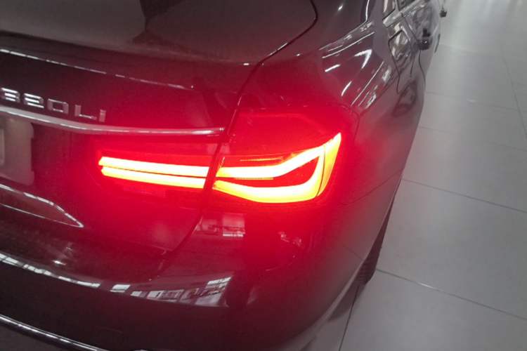 Used BMW 3 Series 2017 320Li Luxury Design Package
