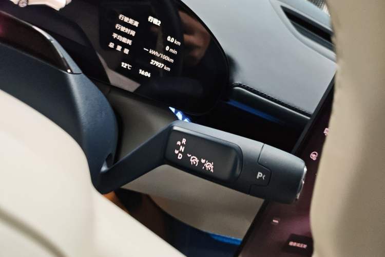 Used Zeekr 007 2025 Rear-Drive Intelligent Driving Version 75 kWh Gear Lever