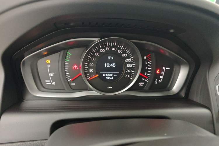 Used Volvo XC60 2017 T5 AWD Smart Upgrade Model
