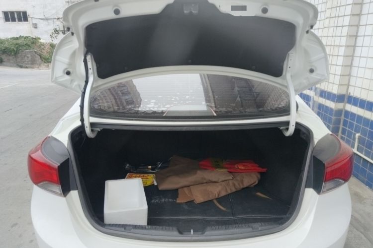 Used Hyundai Elantra (5th Generation / Langdong) 2016 1.6L Automatic Prestige Model