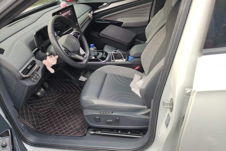 Used Volkswagen ID.4 CROZZ 2021 Long-Range Lite PRO Two-Wheel Drive Version Left Front Seat