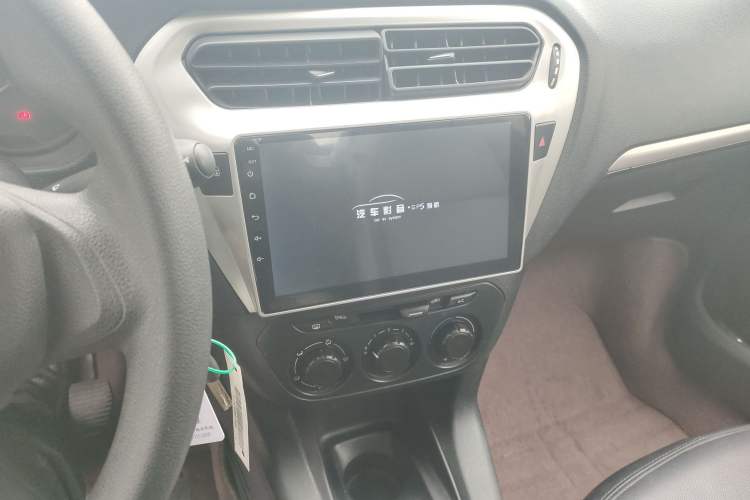 Used Peugeot 301 2014 1.6L Manual Comfort Edition Audio And AC Panel