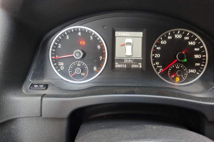 Used Volkswagen Tiguan 2013 2.0 TSI Automatic All-Wheel Drive Luxury Edition