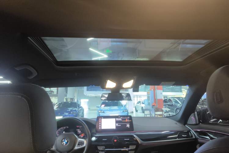 Used BMW 5 Series 2022 Restyled 525Li M Sport Package
