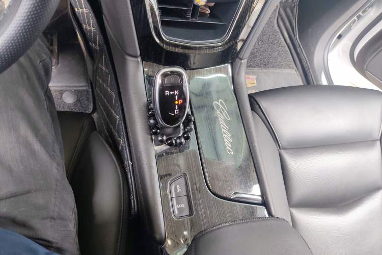 Used Cadillac XT5 2018 25T Luxury Model