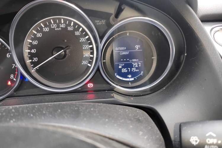 Used Mazda Atenza 2017 2.0L Blue Sky Luxury Edition
