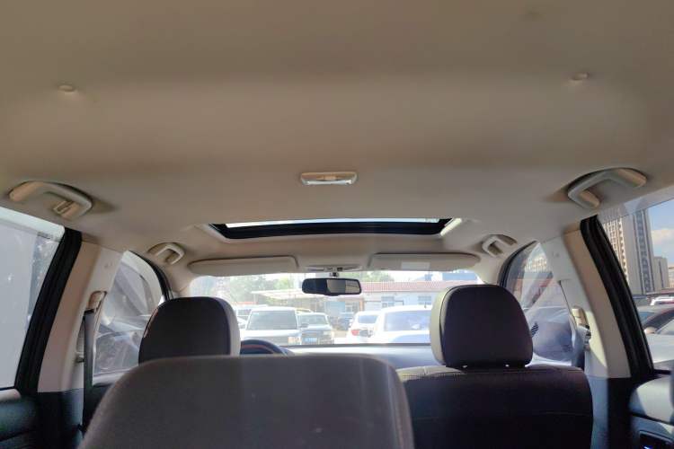 Used Mitsubishi Outlander 2017 2.0L Two-Wheel Drive Glory Edition 5 Seats