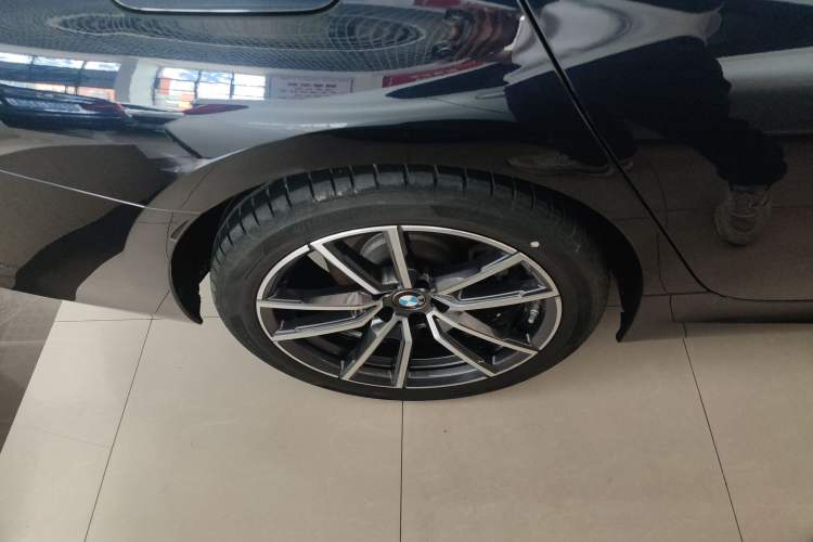 Used BMW 3 Series 2024 325Li M Sport Package Right Rear Wheel Hub