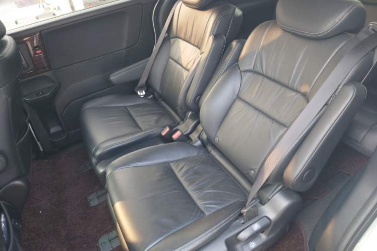 Used Honda Elysion 2016 2.4L Style Edition
